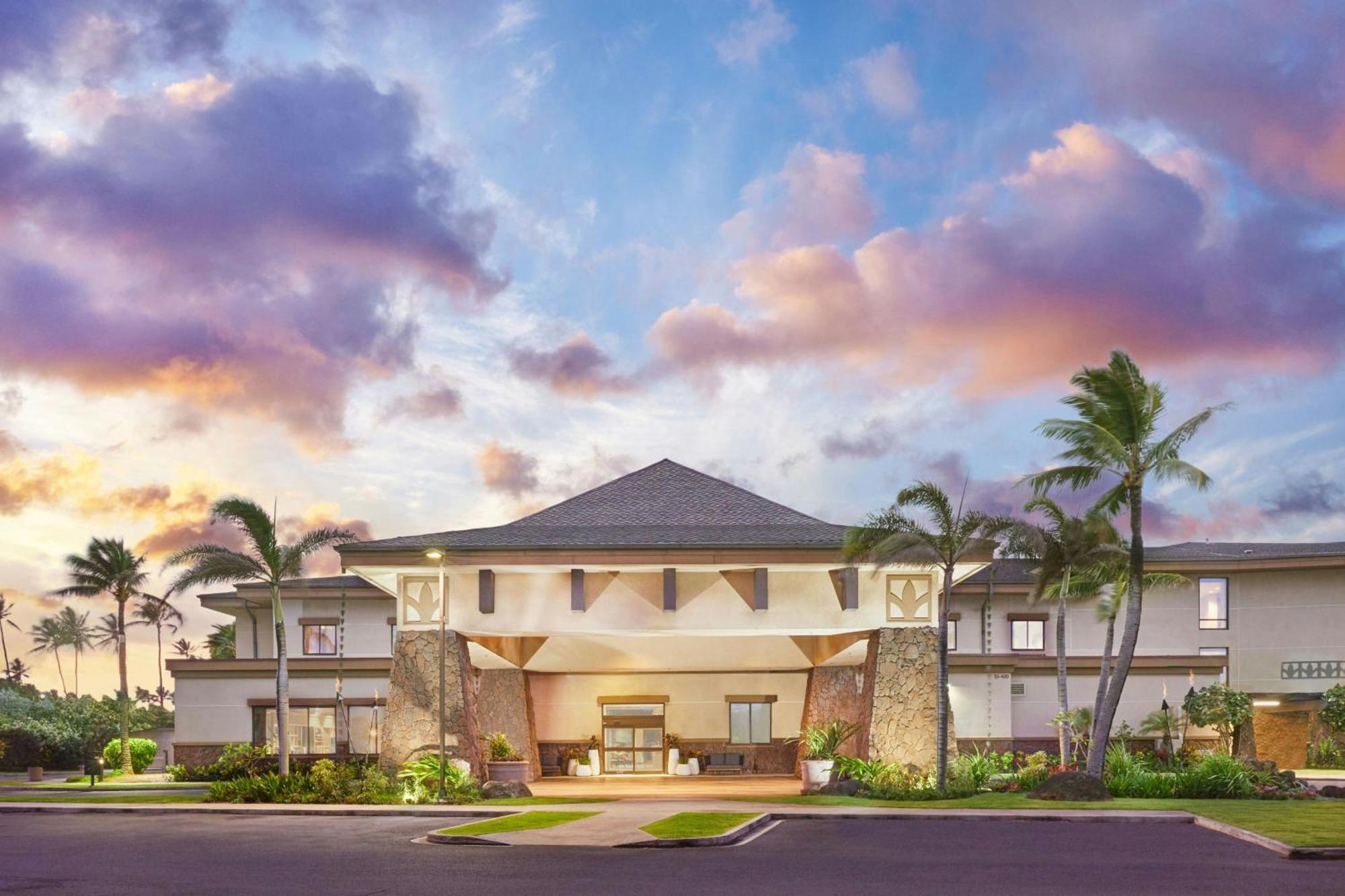 Hotel Courtyard By Marriott Oahu North Shore 3*